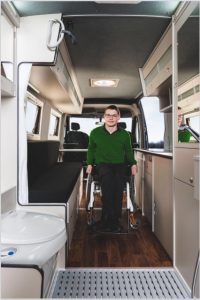 Der Womondo Agilo lässt auch Rolli Fahrer touren